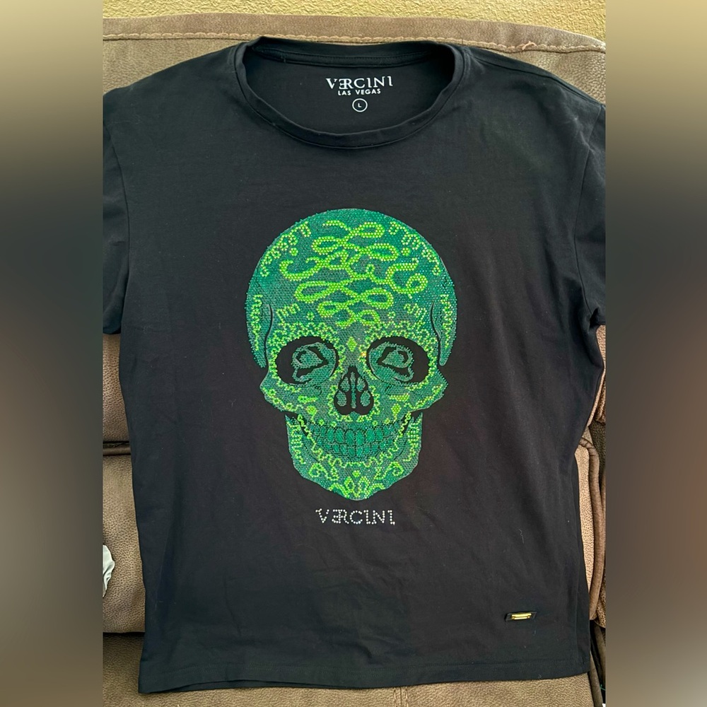 Vercini Las Vegas Bling Skull Shirt. size L. Unisex Authentic, Like New